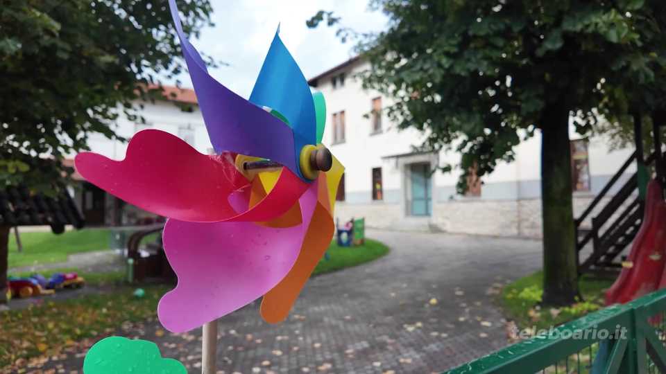 L’asilo non chiude, 100 anni dopo il paese rinnova le promesse