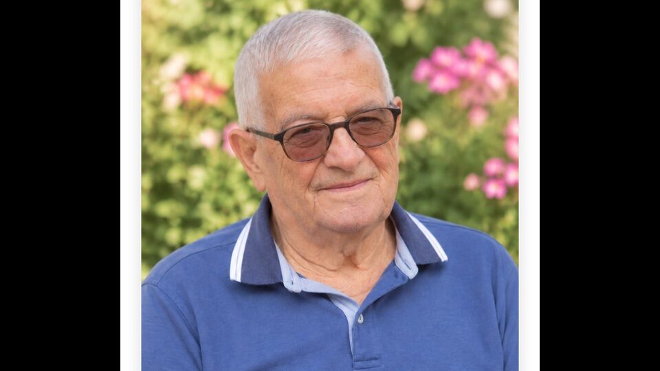 Giovanni Gigola muore schiantandosi contro un camion; aveva perso un figlio e un nipote in altri incidenti stradali
